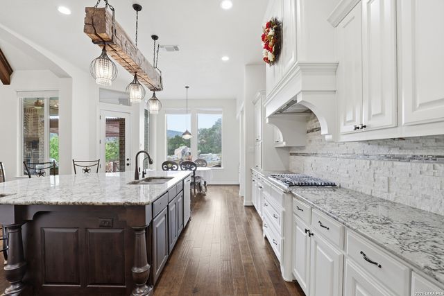 13330 TROTTING PATH, Helotes, TX 78023