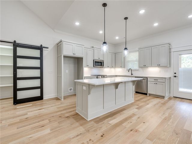 39 Selkirk Drive, Bella Vista, AR 72715