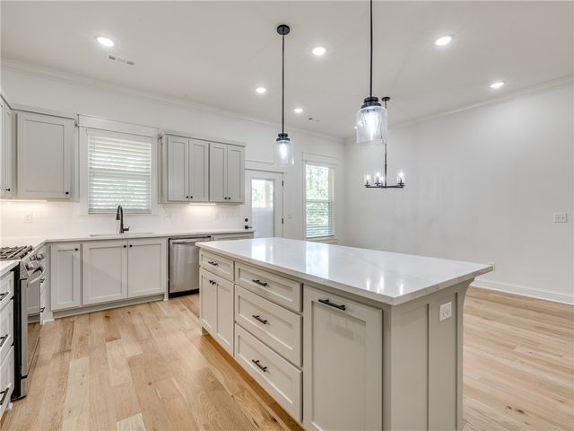39 Selkirk Drive, Bella Vista, AR 72715