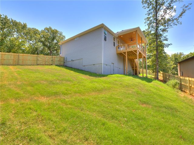 39 Selkirk Drive, Bella Vista, AR 72715