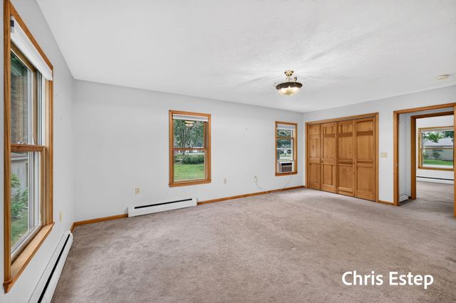 15288 Pruin Street, Spring Lake, MI 49456