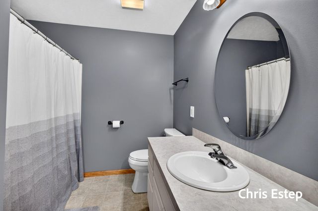 15288 Pruin Street, Spring Lake, MI 49456