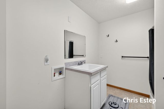 15288 Pruin Street, Spring Lake, MI 49456