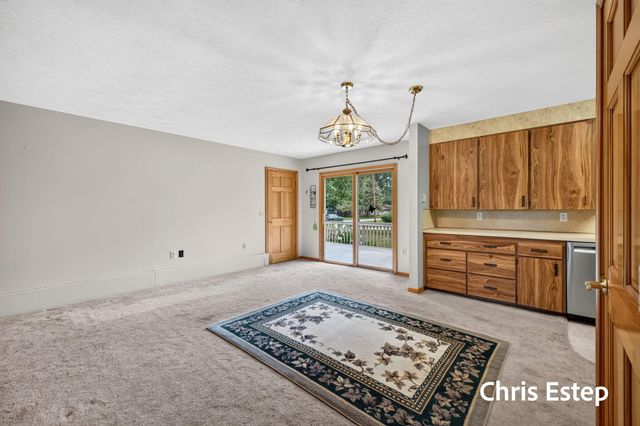 15288 Pruin Street, Spring Lake, MI 49456
