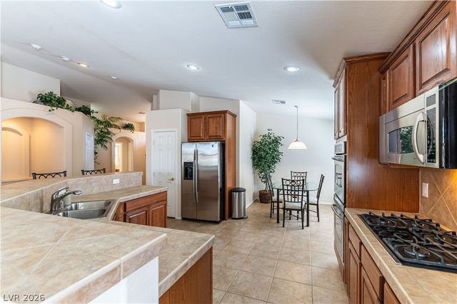 10720 Jubilee Mountain Avenue, Las Vegas, NV 89129