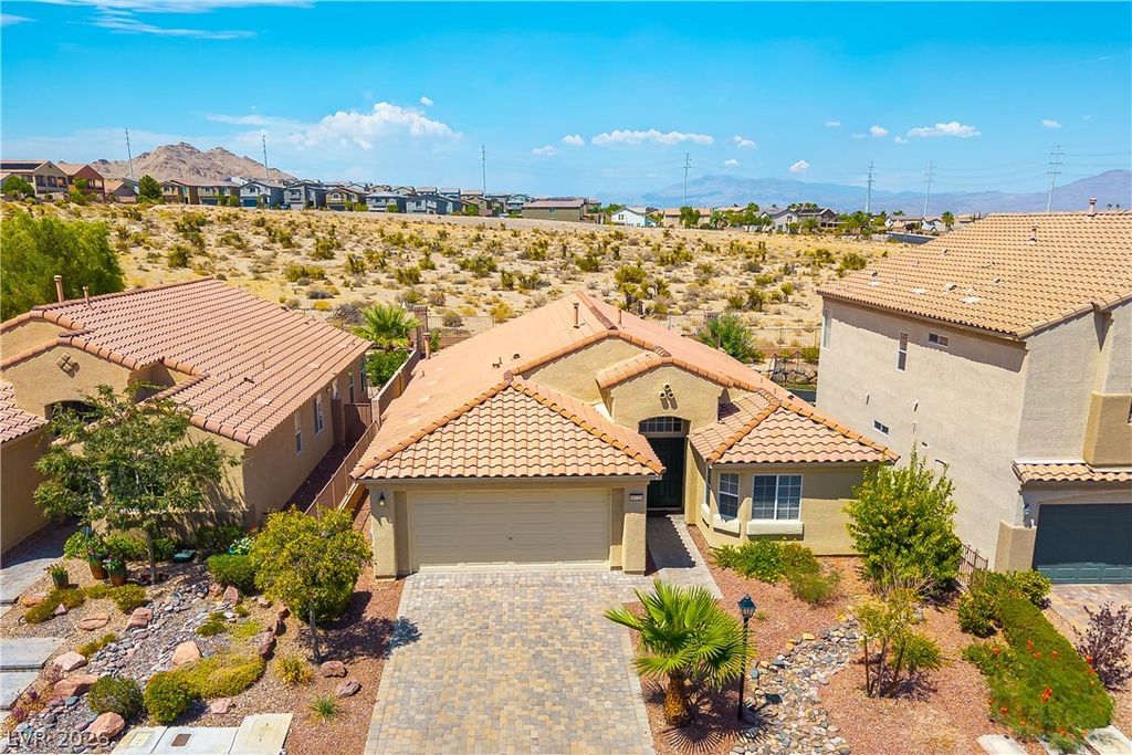 10720 Jubilee Mountain Avenue, Las Vegas, NV 89129 — photo 2