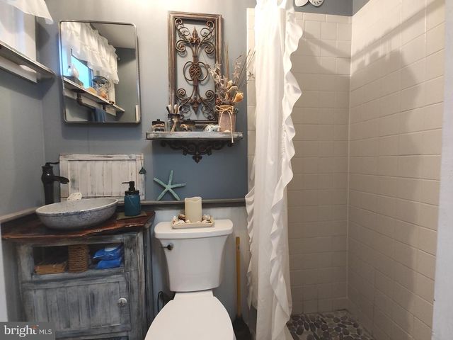 15 CEDARCREST DR, Bayville, NJ 08721