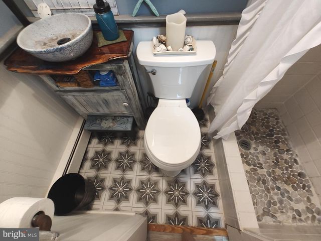 15 CEDARCREST DR, Bayville, NJ 08721