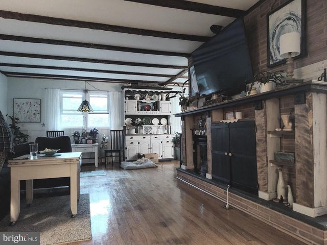 15 CEDARCREST DR, Bayville, NJ 08721