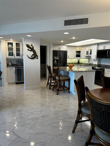 4900 BRITTANY DRIVE S 1813, St Petersburg, FL 33715