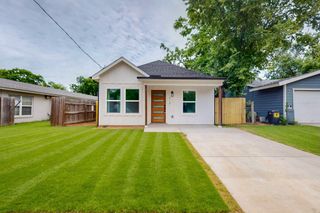 218 S Locust Street, Sulphur Springs, TX 75482