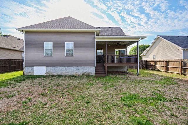 1029 Monticello Pl, Gallatin, TN 37066