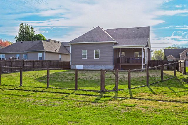 1029 Monticello Pl, Gallatin, TN 37066