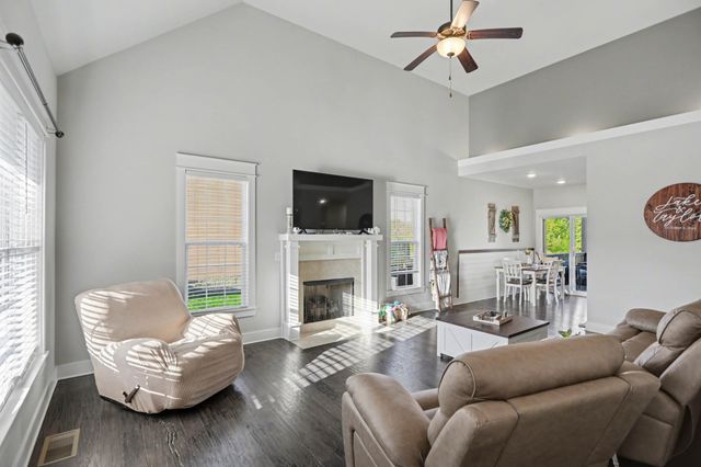 1029 Monticello Pl, Gallatin, TN 37066