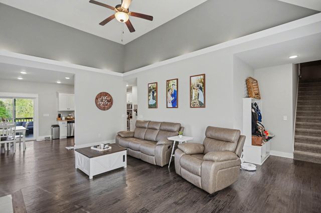 1029 Monticello Pl, Gallatin, TN 37066