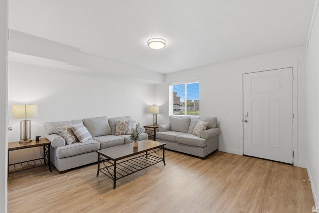212 E 700 N, Vineyard, UT 84058