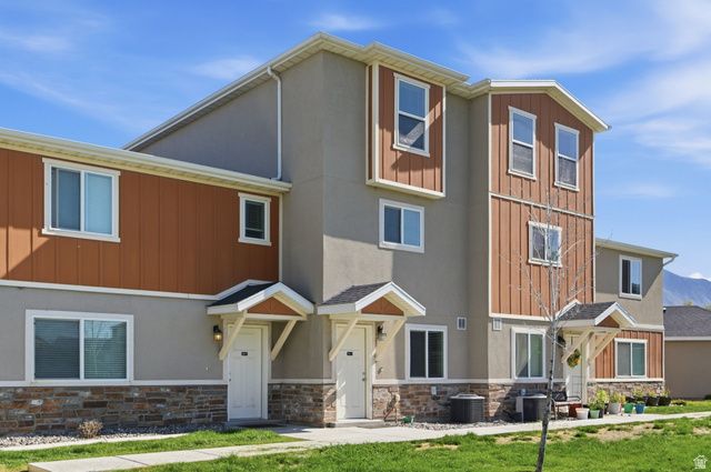 212 E 700 N, Vineyard, UT 84058