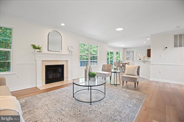 11501 REST DR, La Plata, MD 20646