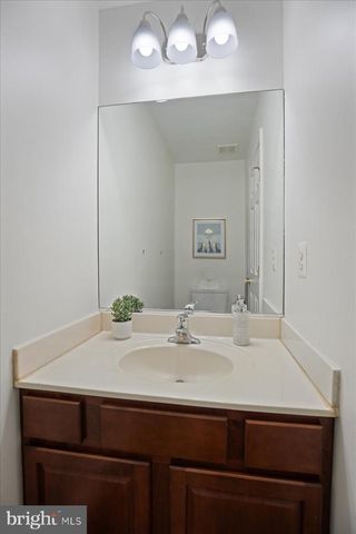 11501 REST DR, La Plata, MD 20646