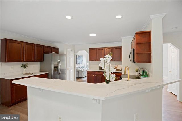 11501 REST DR, La Plata, MD 20646
