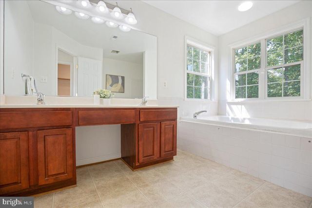 11501 REST DR, La Plata, MD 20646
