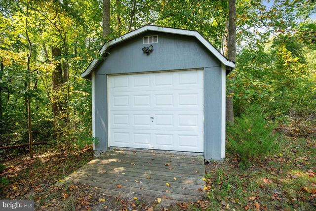 11501 REST DR, La Plata, MD 20646