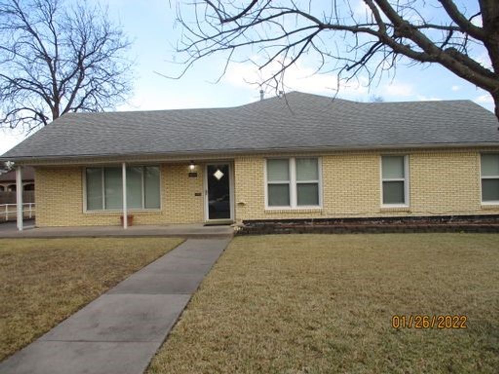 4300 Mackey Drive, North Richland Hills, TX 76180