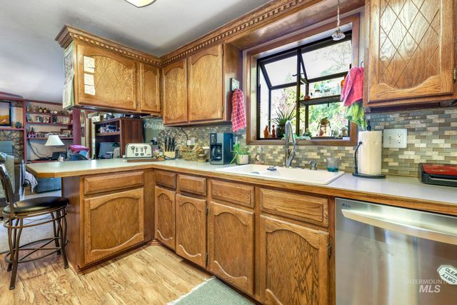 1148 Blake Street N, Twin Falls, ID 83301