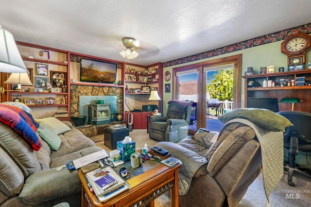 1148 Blake Street N, Twin Falls, ID 83301