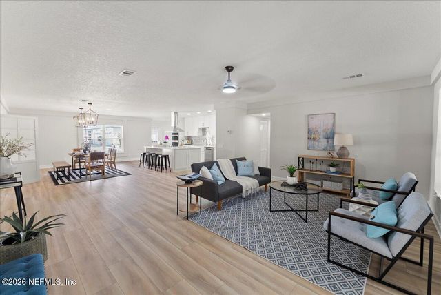 708 MYRTLE Avenue, Green Cove Springs, FL 32043