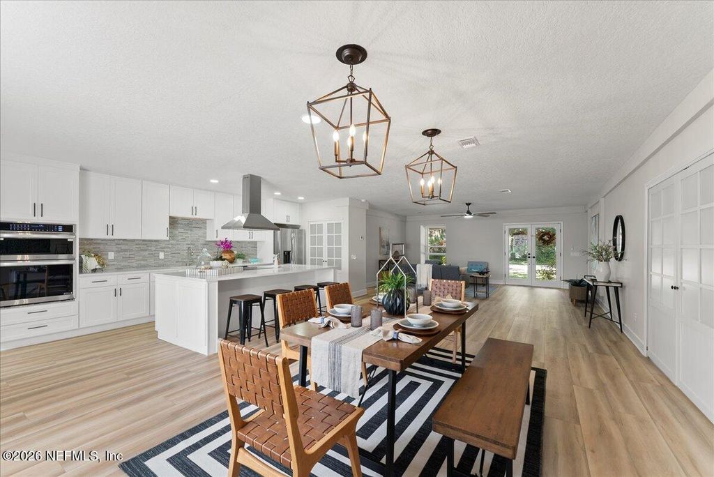 708 MYRTLE Avenue, Green Cove Springs, FL 32043