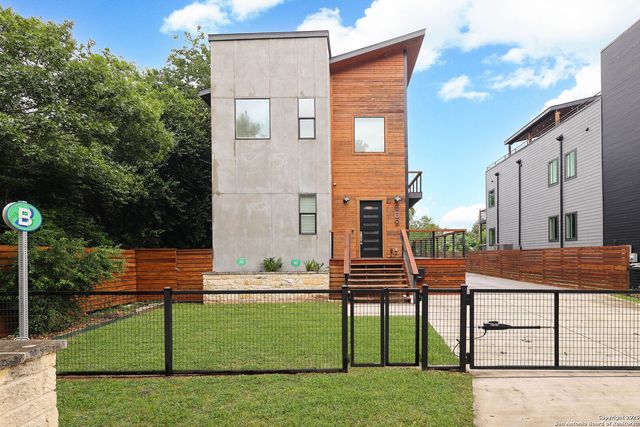 609 Sturgeon, San Marcos, TX 78666