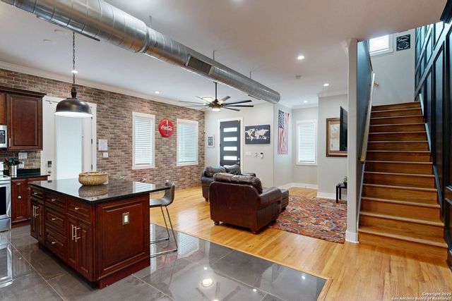 609 Sturgeon, San Marcos, TX 78666