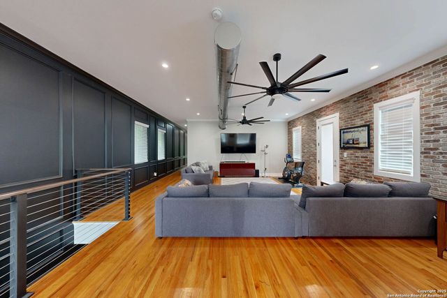 609 Sturgeon, San Marcos, TX 78666