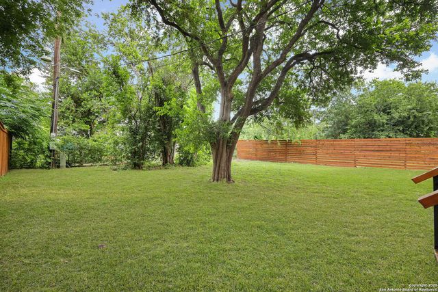 609 Sturgeon, San Marcos, TX 78666