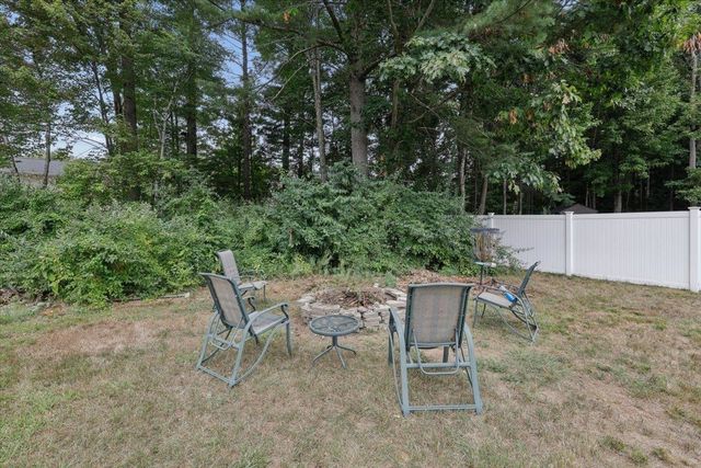 23 Hampshire Drive, Concord, NH 03301