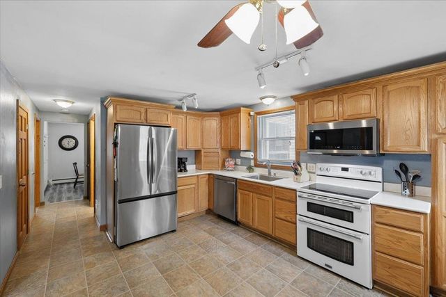 23 Hampshire Drive, Concord, NH 03301