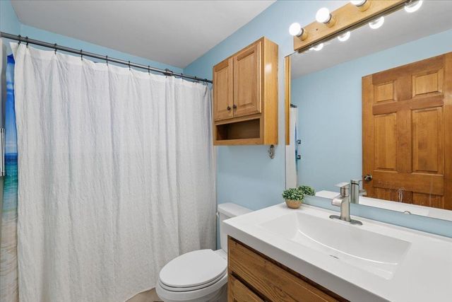 23 Hampshire Drive, Concord, NH 03301