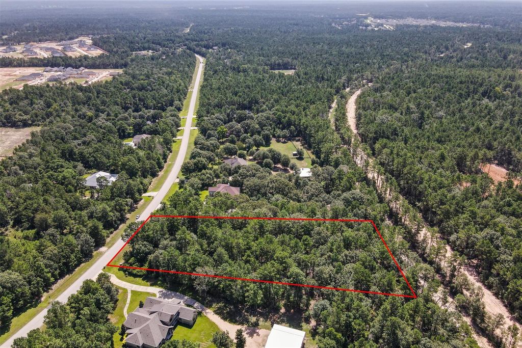 26095 Crown Ranch Boulevard, Montgomery, TX 77316