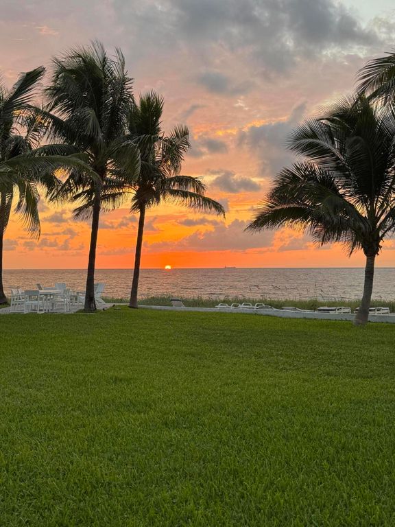 1041 HILLSBORO MILE 11, Hillsboro Beach, FL 33062