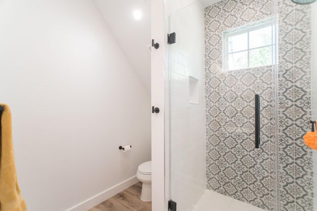 5 W Forest Court, Conroe, TX 77384