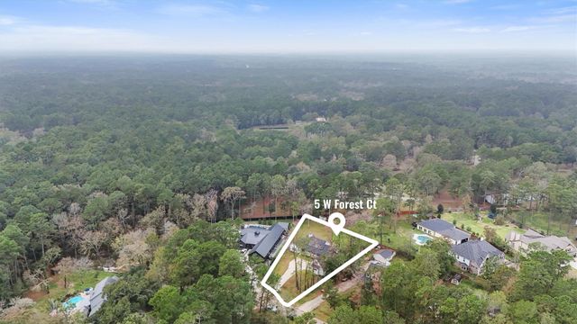 5 W Forest Court, Conroe, TX 77384