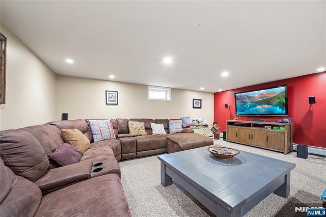 55 Forest Drive, Hillsdale, NJ 07642
