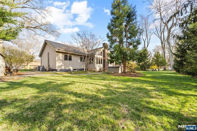 55 Forest Drive, Hillsdale, NJ 07642