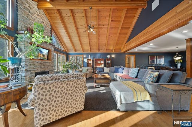55 Forest Drive, Hillsdale, NJ 07642