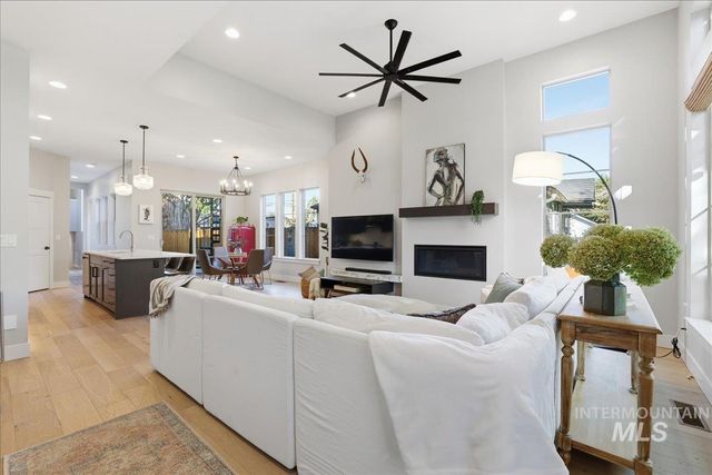 2129 N 34th St, Boise, ID 83703