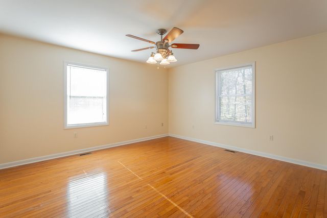 519 Hargiss Cove Road, South Pittsburg, TN 37380