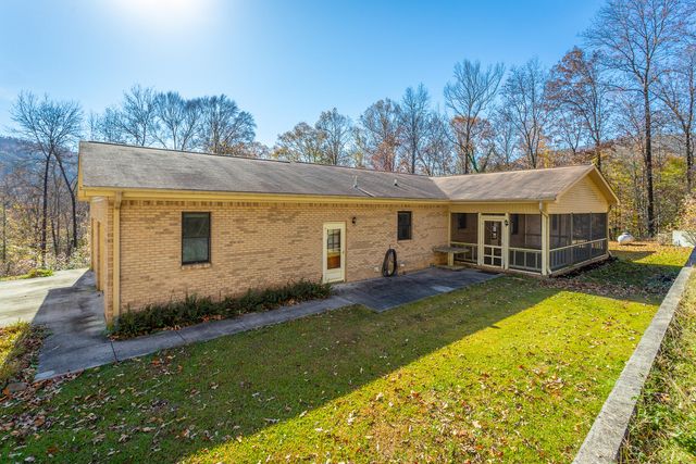 519 Hargiss Cove Road, South Pittsburg, TN 37380