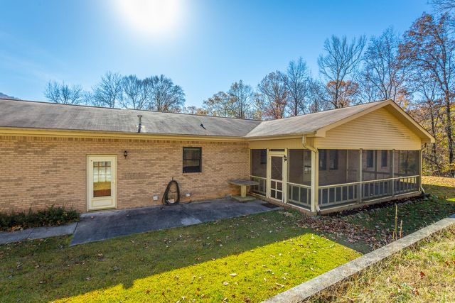 519 Hargiss Cove Road, South Pittsburg, TN 37380