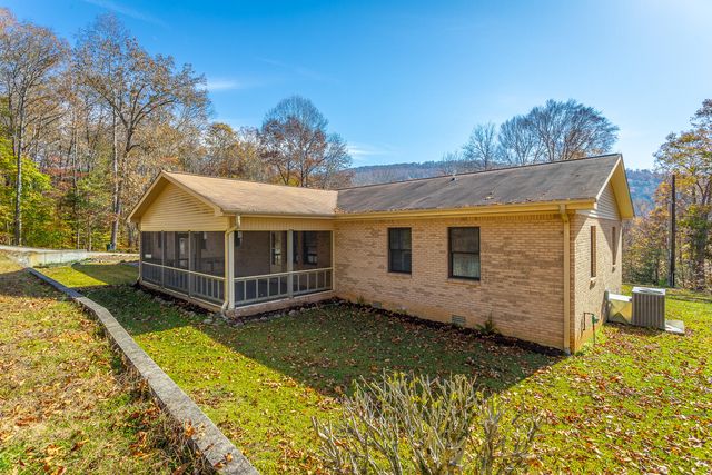 519 Hargiss Cove Road, South Pittsburg, TN 37380
